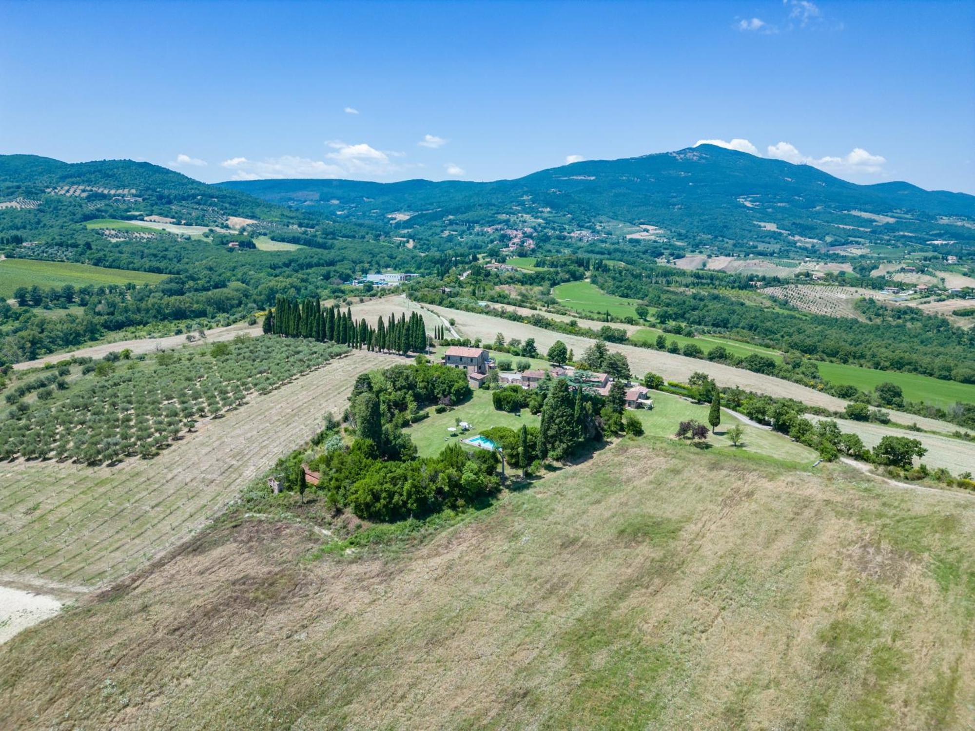 Agriturismo Spazzavento Palazzone Luaran gambar