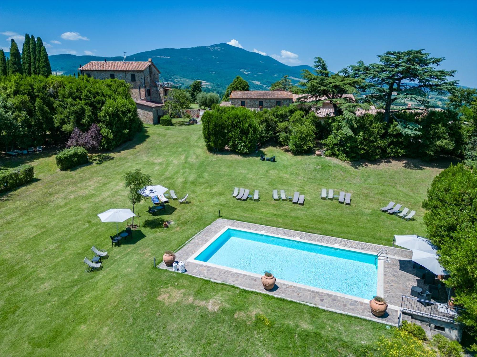 Agriturismo Spazzavento Palazzone Luaran gambar