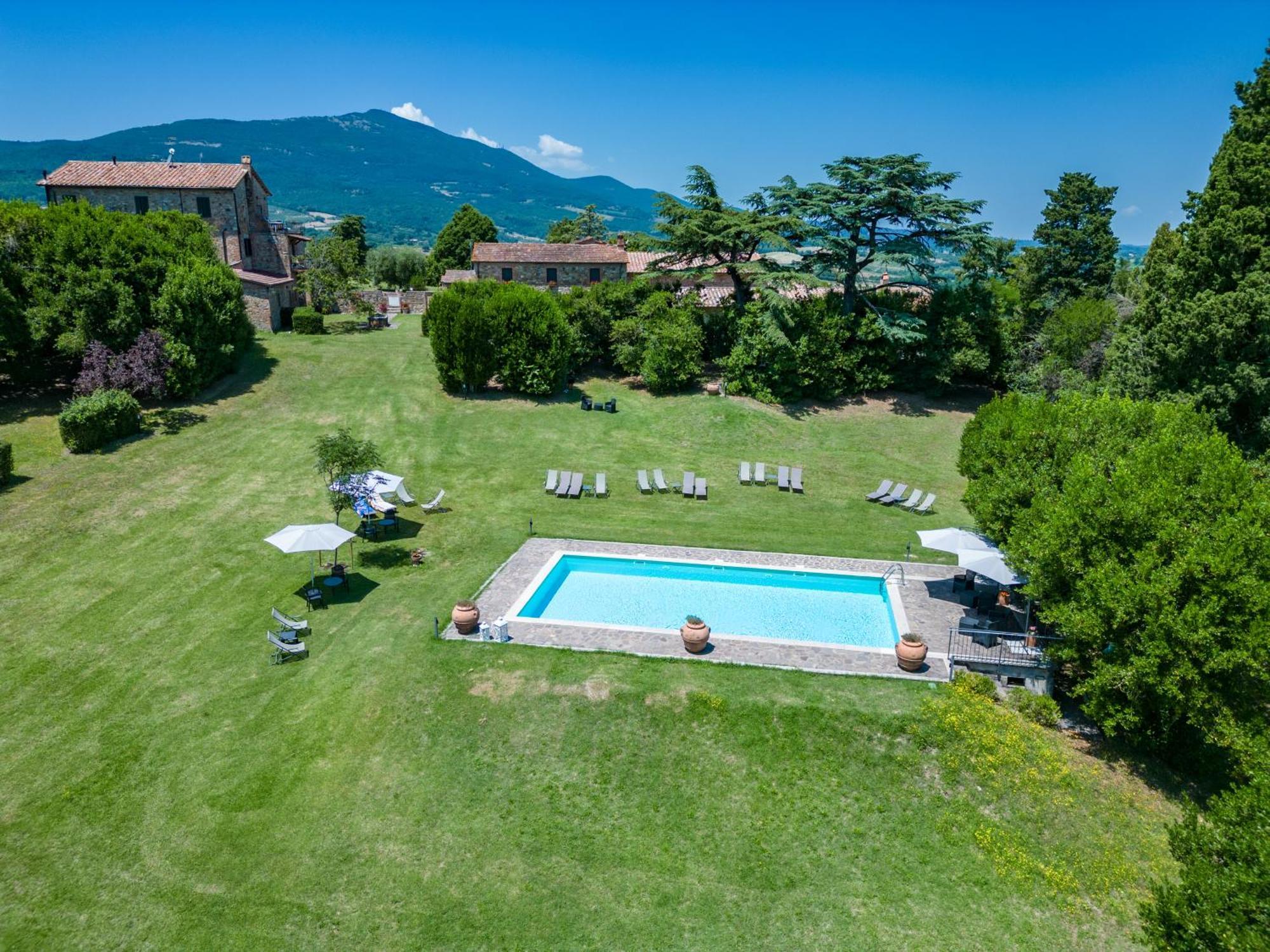 Agriturismo Spazzavento Palazzone Luaran gambar